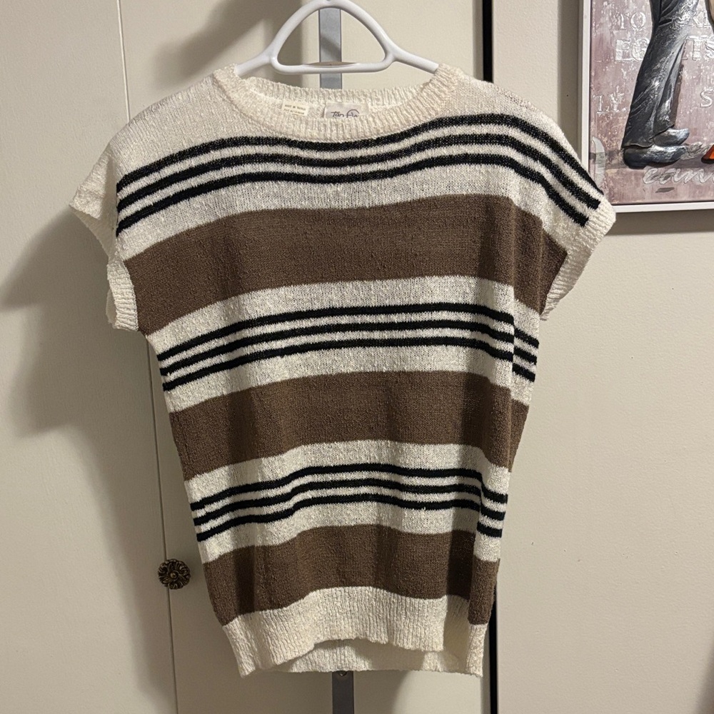TanJay Black and White Knit Top